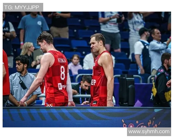 西安篮球队在欧锦赛中的团队协作展现出色表现与战术配合分析 西安篮球队在欧锦赛中的团队协作展现出色表现与战术配合分析