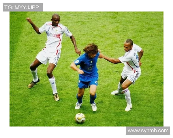 19年退役足球明星的传奇人生与赛场背后的故事揭秘